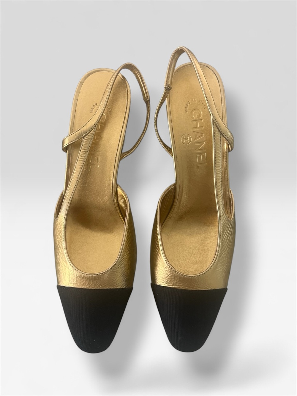 CHANEL Gold Textured Leather Slingback Pumps with Black Cap Toe (new in box, 39)